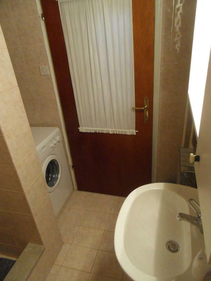 Blasco Krnica Buitenkant foto